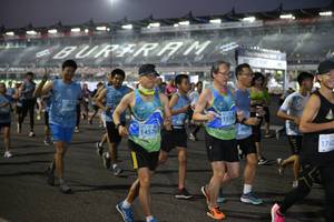 BIB: 0861, 1516, 14576, 660, 174
                            <button type="button" onclick="openModal(10809685)" class="btn btn-primary btn-sm float-right btn-popup" data-toggle="modal" data-target=".modal-high-quality">
                        <i class="fas fa-shopping-cart"></i> Add to Cart
                    </button>
                                            <button type="button" onclick="isThisMe(10809685, true)" class="btn btn-success btn-sm float-right btn-popup btn-isme hidden" data-toggle="tooltip" data-placement="bottom" title="นี่คือรูปของคุณใช่ไหม คลิกที่นี่เพื่อเอาเข้าอัลบั้ม">
                        <i class="fas fa-plus"></i> Add to album
                    </button>
                    <button type="button" onclick="isThisMe(10809685, false)" class="btn btn-warning btn-sm float-right btn-popup btn-isnotme hidden">
                        <i class="fas fa-ban"></i> Remove from album
                    </button>